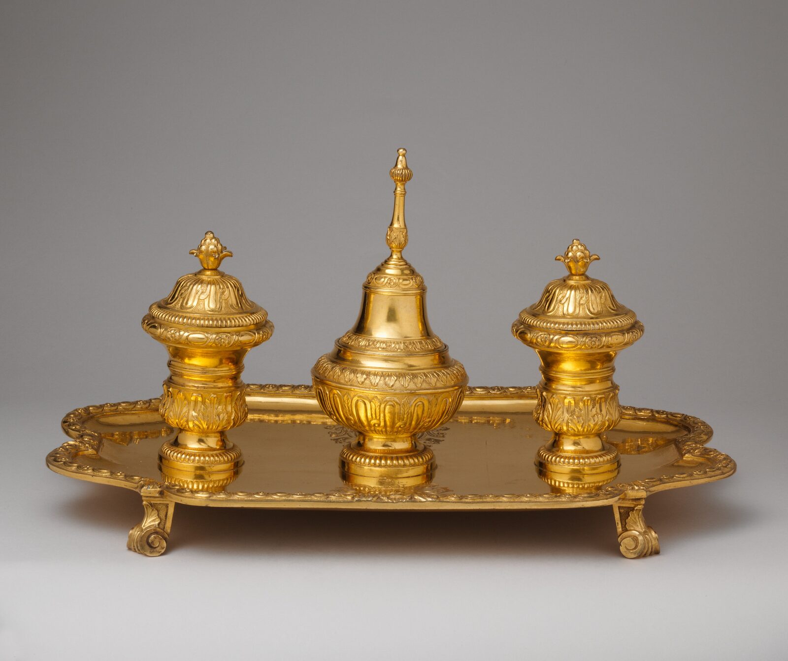 French gilt-bronze inkstand from about 1730
